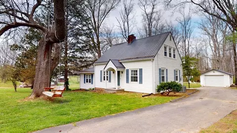 8157 E Andrew Johnson Hwy, Whitesburg, TN 37891