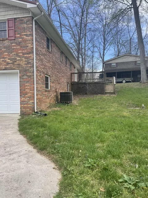Exterior - 693 Whippoorwill Dr, Talbott, TN 37877 photo 3 of 9