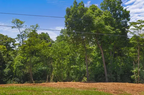 3486 Heathcliff Rd, Morristown, TN 37813
