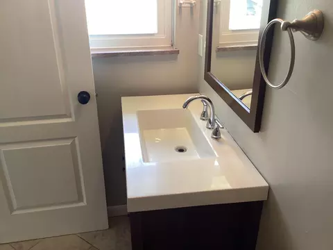 Bath - 1620 Talbott Kansas Rd, Talbott, TN 37877 photo 4 of 4