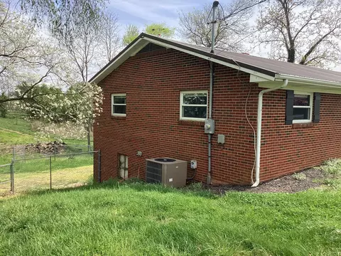 Exterior - 1620 Talbott Kansas Rd, Talbott, TN 37877 photo 3 of 9