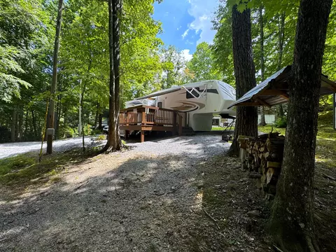 141142 Serenity Cir, Cosby, TN 37722