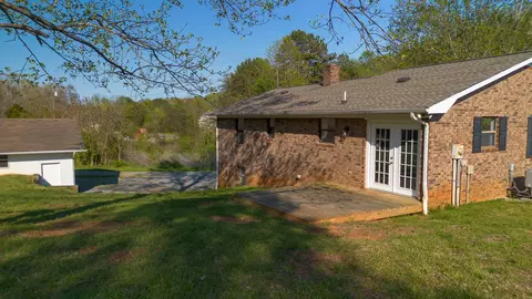Exterior - 1809 Mansfield Gap Rd, Talbott, TN 37877 photo 2 of 6