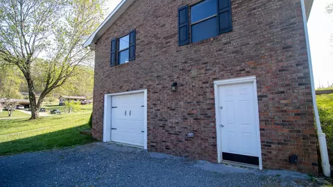 Exterior - 1809 Mansfield Gap Rd, Talbott, TN 37877 photo 4 of 6