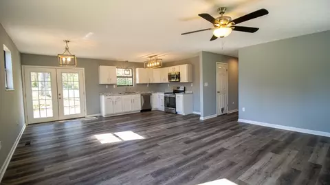 Living - 1809 Mansfield Gap Rd, Talbott, TN 37877 photo 1 of 4