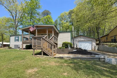 1613 Covington Rd, Dandridge, TN 37725