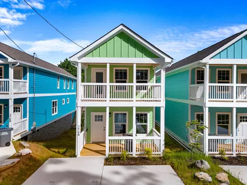 274 W A W Main St, Dandridge, TN 37725