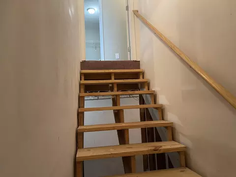 Entry Way - 31 Primrose Ct, Chuckey, TN 37641 photo 3 of 3