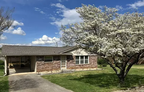 2016 Lakeview Ave, Jefferson City, TN 37760