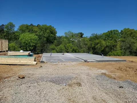 6140 Sycamore Stream Rd, Dandridge, TN 37725