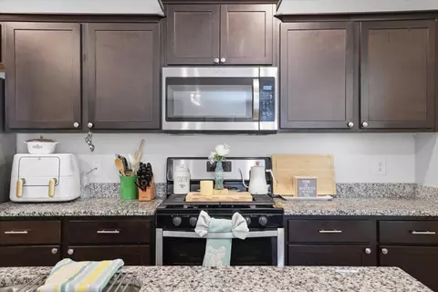 Kitchen - 877 Greene Meadows Dr, Talbott, TN 37877 photo 3 of 3