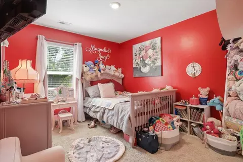 Bedroom - 877 Greene Meadows Dr, Talbott, TN 37877 photo 4 of 5