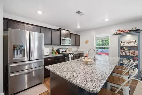 Kitchen - 877 Greene Meadows Dr, Talbott, TN 37877 photo 2 of 3