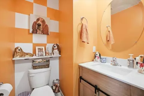 Bath - 877 Greene Meadows Dr, Talbott, TN 37877 photo 1 of 3