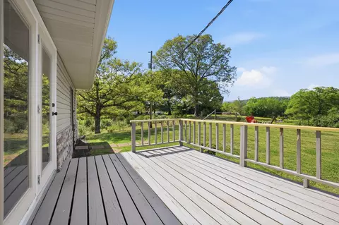 Exterior - 467 Oakmont Rd, Bean Station, TN 37708 photo 3 of 9