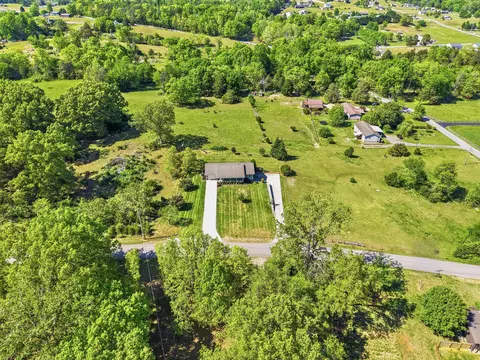 View/Area - 467 Oakmont Rd, Bean Station, TN 37708 photo 2 of 10