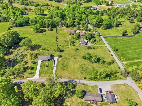 View/Area - 467 Oakmont Rd, Bean Station, TN 37708 photo 7 of 10