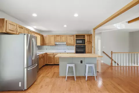 Kitchen - 467 Oakmont Rd, Bean Station, TN 37708 photo 4 of 6