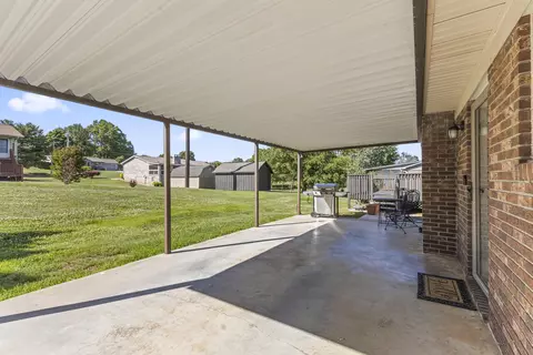 Exterior - 214 Barbara Dr, Talbott, TN 37877 photo 6 of 7