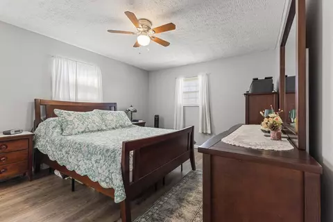 Bedroom - 214 Barbara Dr, Talbott, TN 37877 photo 5 of 6