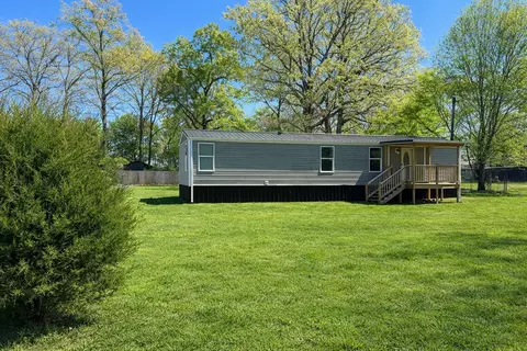 1414 Fina Ln, Dandridge, TN 37725