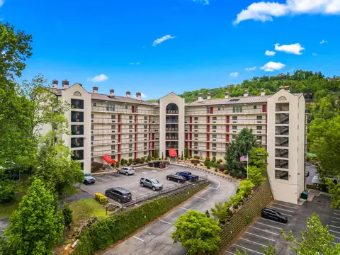 102 Baskins Creek Byp # 107, Gatlinburg, TN 37738