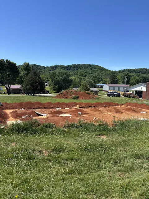 284 Hickory St, Bean Station, TN 37708