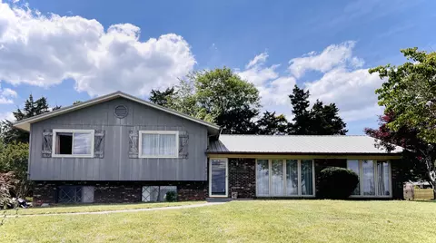 481 Ravenwood Dr, Morristown, TN 37814