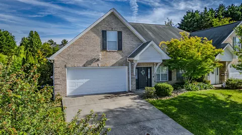 459 Lochmere Dr, Morristown, TN 37814