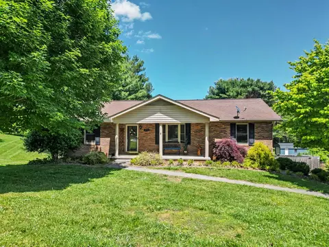 1774 Oriole Ct, Morristown, TN 37814