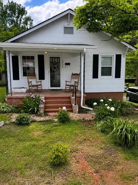 2111 Eastview Ave, Jefferson City, TN 37760