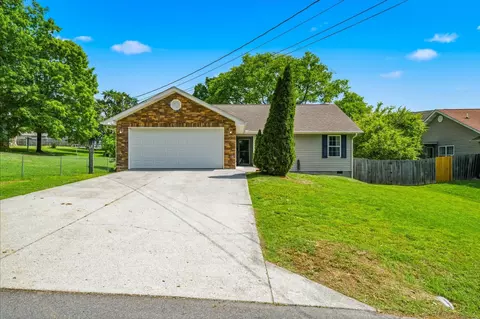 2450 Gibson Cir, Sevierville, TN 37876