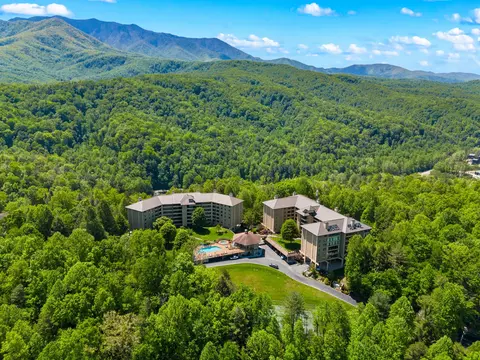 1704 Hidden Hills Rd #504, Gatlinburg, TN 37738