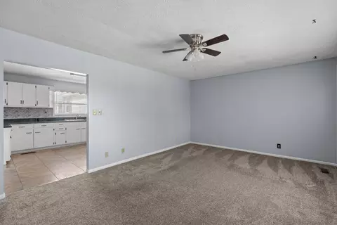 Living - 240 Coffman Rd, Bean Station, TN 37708 photo 2 of 6