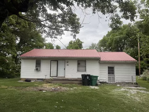 1612 N Liberty Hill Rd, Morristown, TN 37814