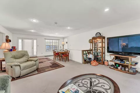Living - 122 Circle Dr, Bean Station, TN 37708 photo 1 of 1