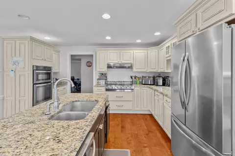 Kitchen - 1470 Main St, White Pine, TN 37890 photo 2 of 4