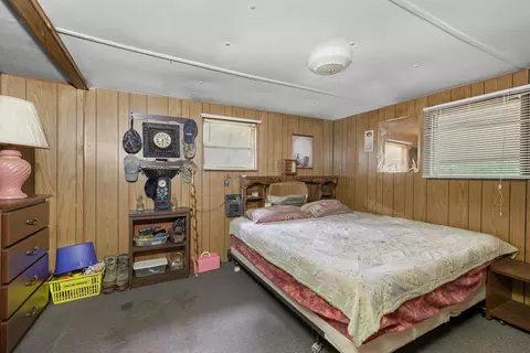 Bedroom - 185 Trinity, Harrogate, TN 37752 photo 1 of 3