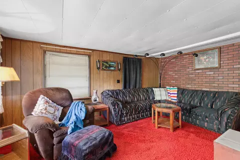 Living - 185 Trinity, Harrogate, TN 37752 photo 2 of 3