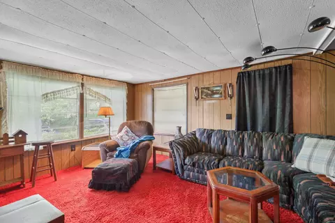 Living - 185 Trinity, Harrogate, TN 37752 photo 3 of 3