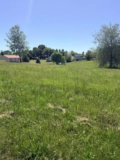 2050 Walters Dr, Bulls Gap, TN 37711