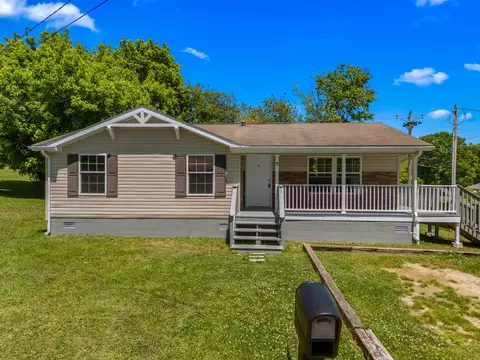 360 Grandview Dr, Sneedville, TN 37869