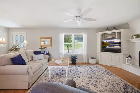 Living - 7574 W Pierce Dr, Talbott, TN 37877 photo 4 of 7
