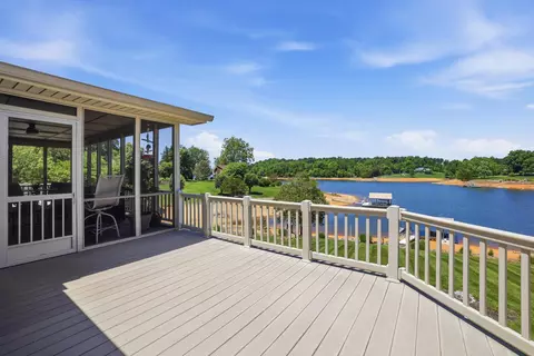 Exterior - 7574 W Pierce Dr, Talbott, TN 37877 photo 6 of 10