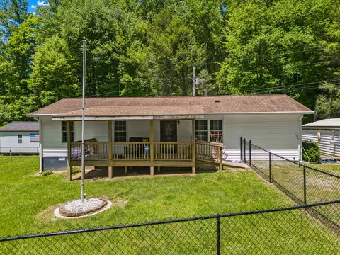 3084 Sherm Mountain Rd, Sneedville, TN 37869