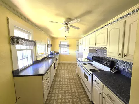 Kitchen - 1206 E Highway 11 E, Talbott, TN 37877 photo 1 of 1
