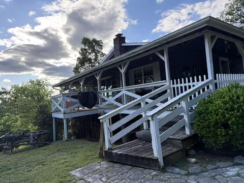 368 Oliver Ln, Bean Station, TN 37708