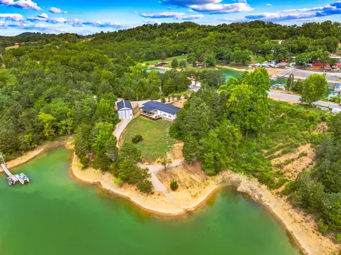 115 Granny Davis Way, Dandridge, TN 37725