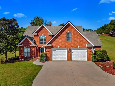 321 Back Nine Dr, White Pine, TN 37890