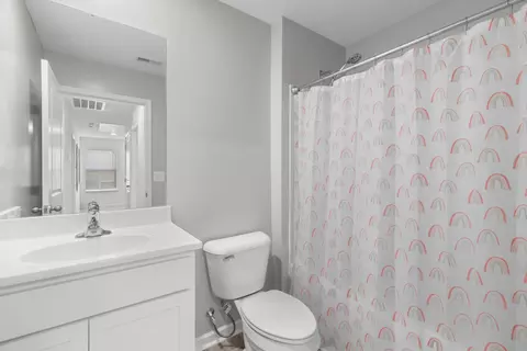Bath - 207 Belle Ct, Talbott, TN 37877 photo 4 of 4
